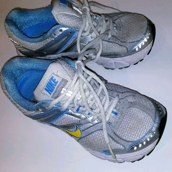 Nike running shoes - Picture 2 of 7